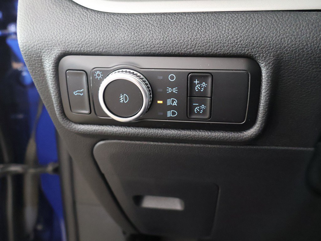Used 2023 Ford Explorer XLT w/ Equipment Group 202A AWD/4WD image 37