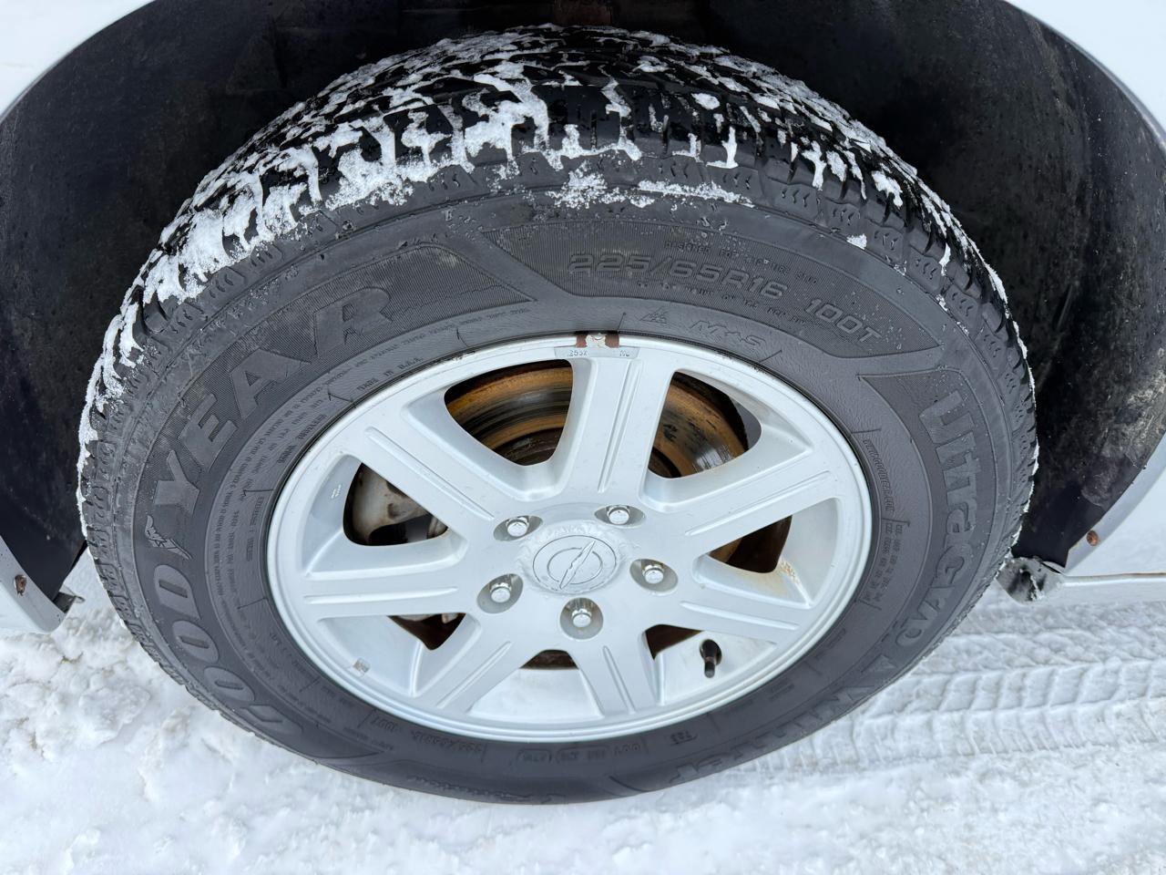 Used 2012 Chrysler Town & Country Touring image 10