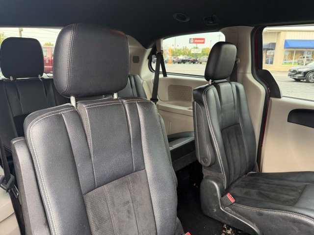 Used 2018 Dodge Grand Caravan SXT FWD image 31