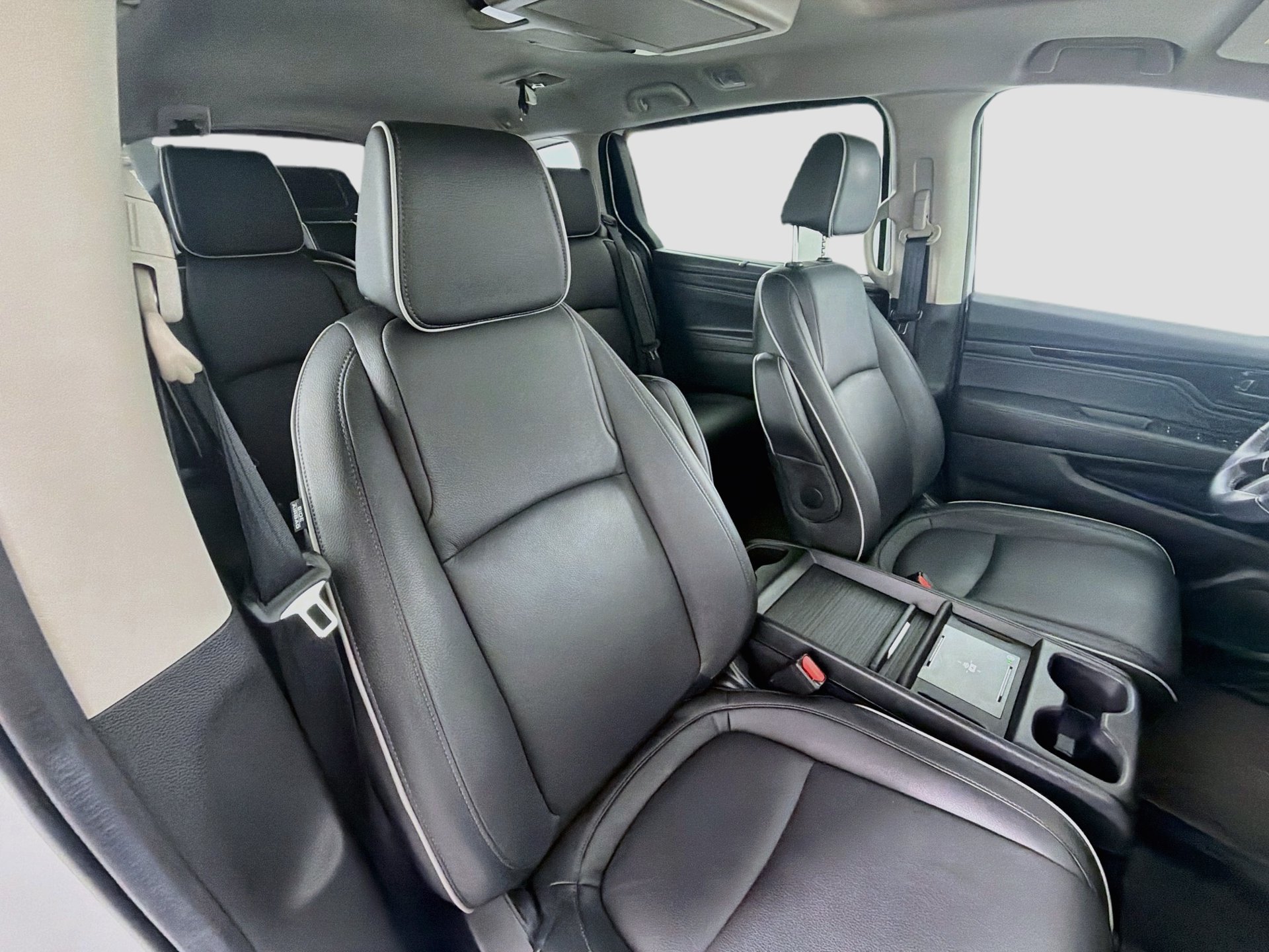 Certified 2025 Honda Odyssey Touring image 18