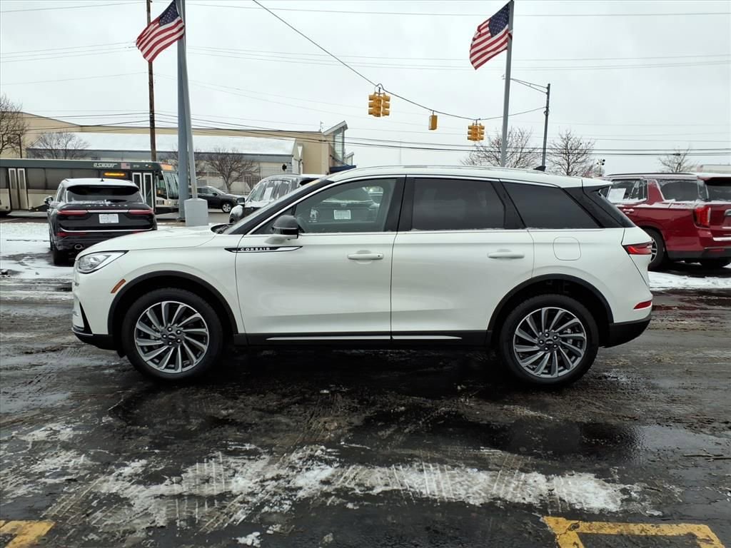 Certified 2023 Lincoln Corsair Reserve w/ Equipment Group 201A AWD/4WD image 4