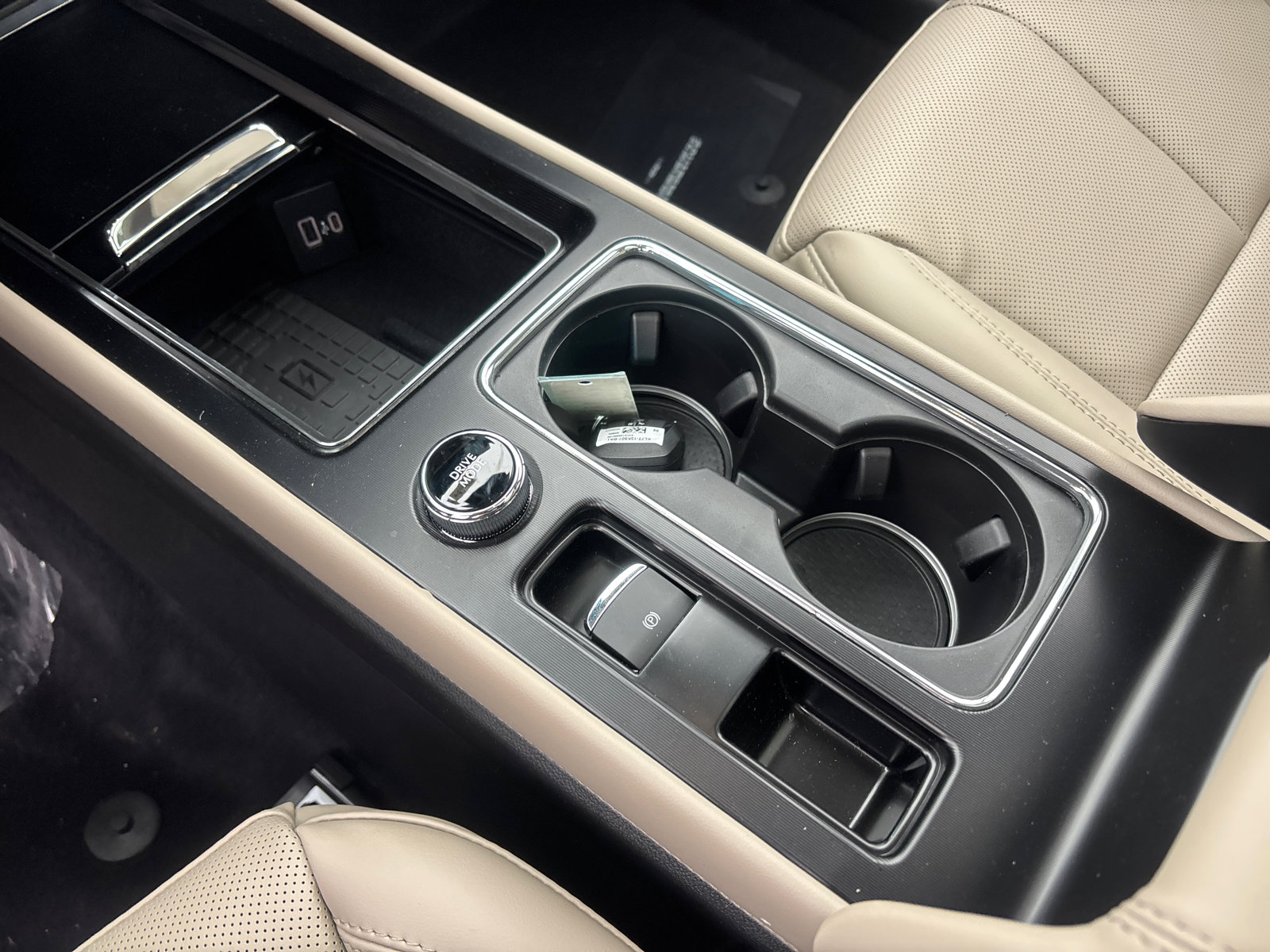 New 2026 Lincoln Corsair Premiere image 24