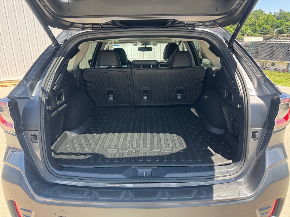 Used 2022 Subaru Outback Limited AWD/4WD image 19