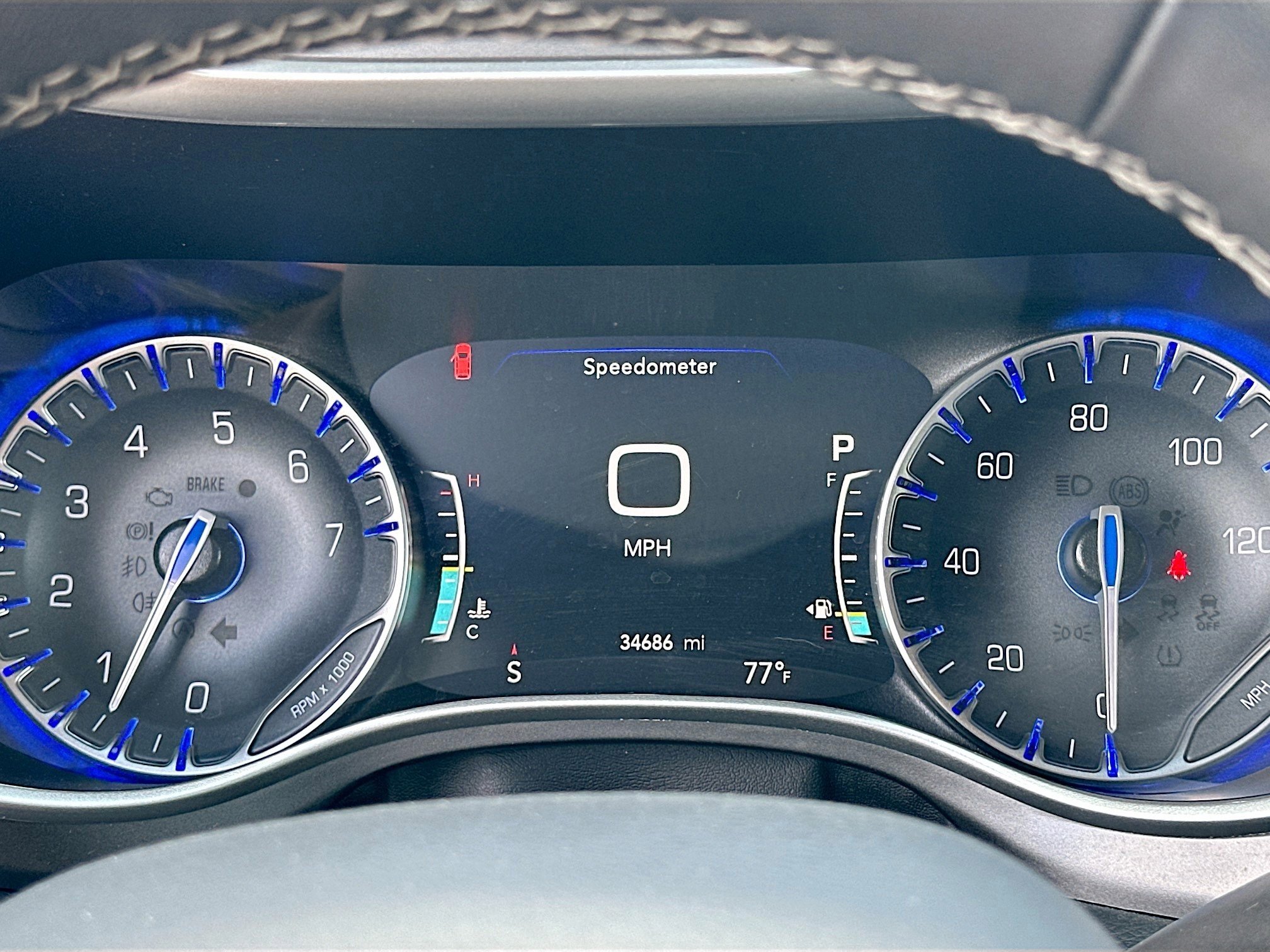 Used 2023 Chrysler Pacifica Touring-L FWD image 12