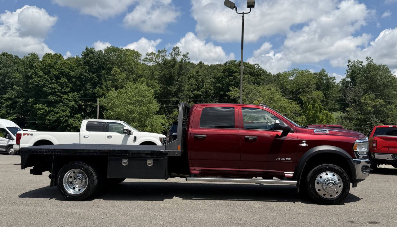 Used 2020 RAM 5500 Tradesman w/ Chrome Appearance Group AWD/4WD image 4