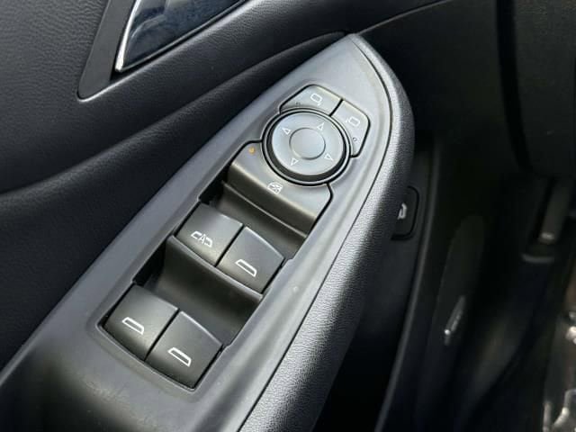 Used 2018 Chevrolet Volt Premier FWD image 14