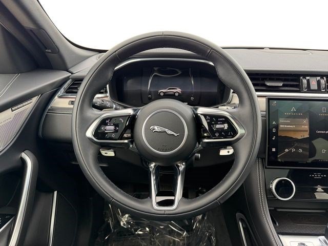 Used 2025 Jaguar F-PACE R-Dynamic S AWD/4WD image 15