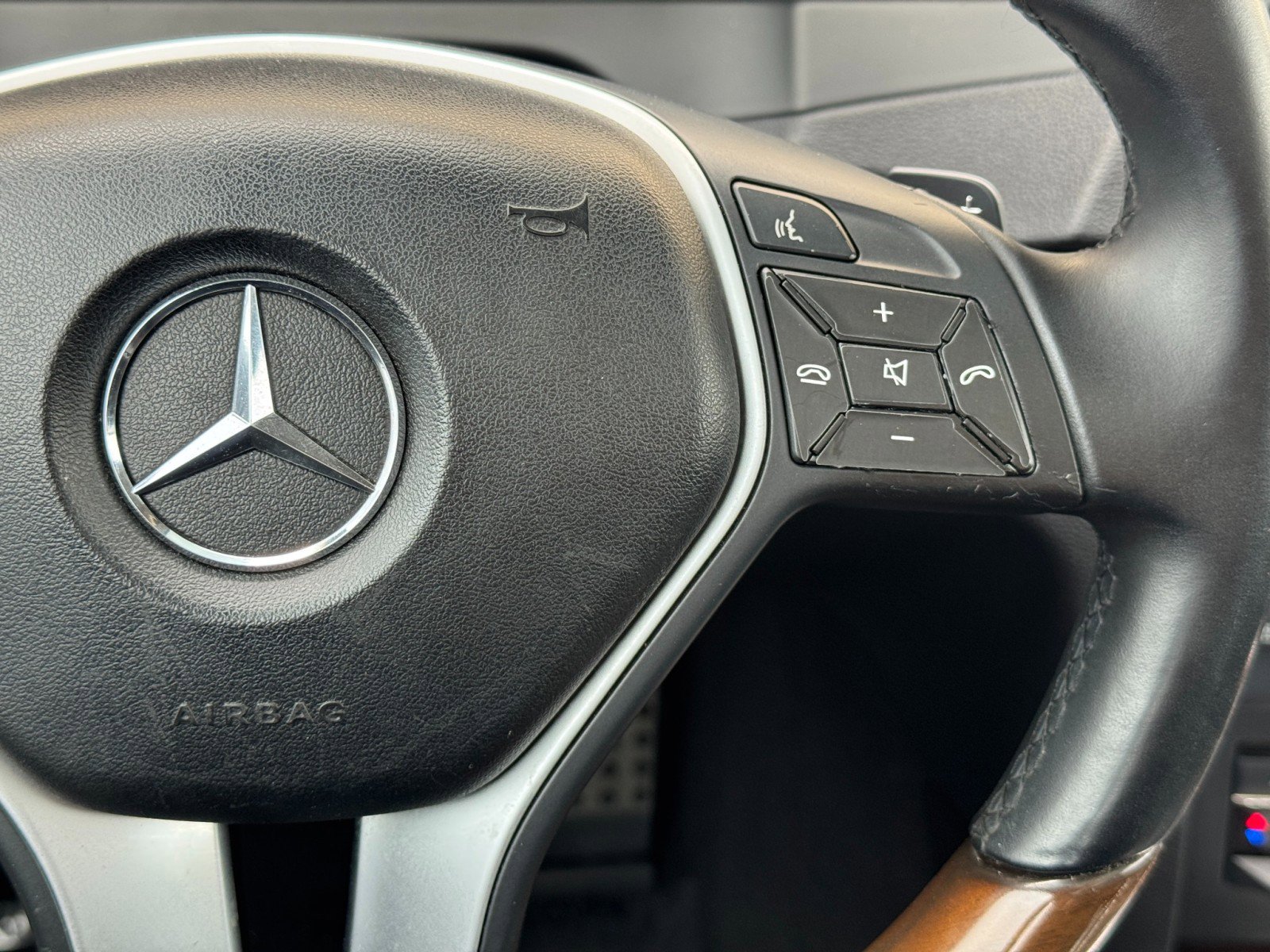 Used 2012 Mercedes-Benz E 550 Coupe image 21