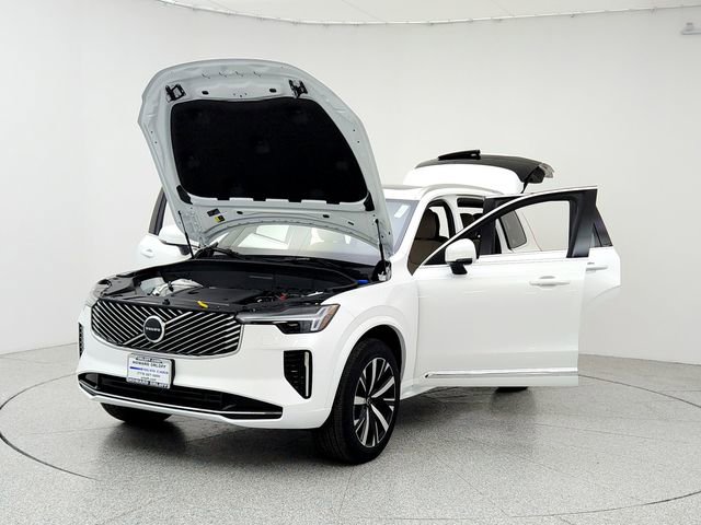 New 2026 Volvo XC90 B6 Core image 9