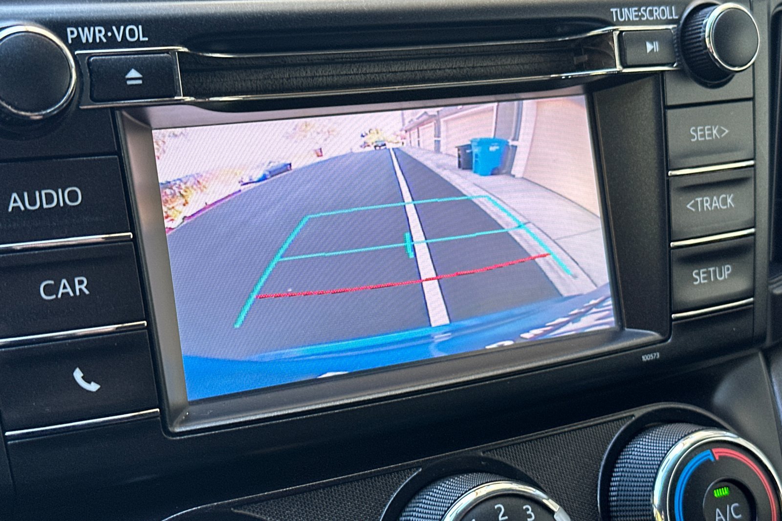 Used 2016 Toyota RAV4 LE FWD image 19