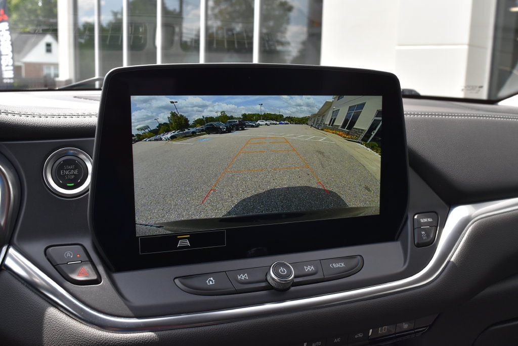 Used 2025 Chevrolet Blazer LT FWD image 14