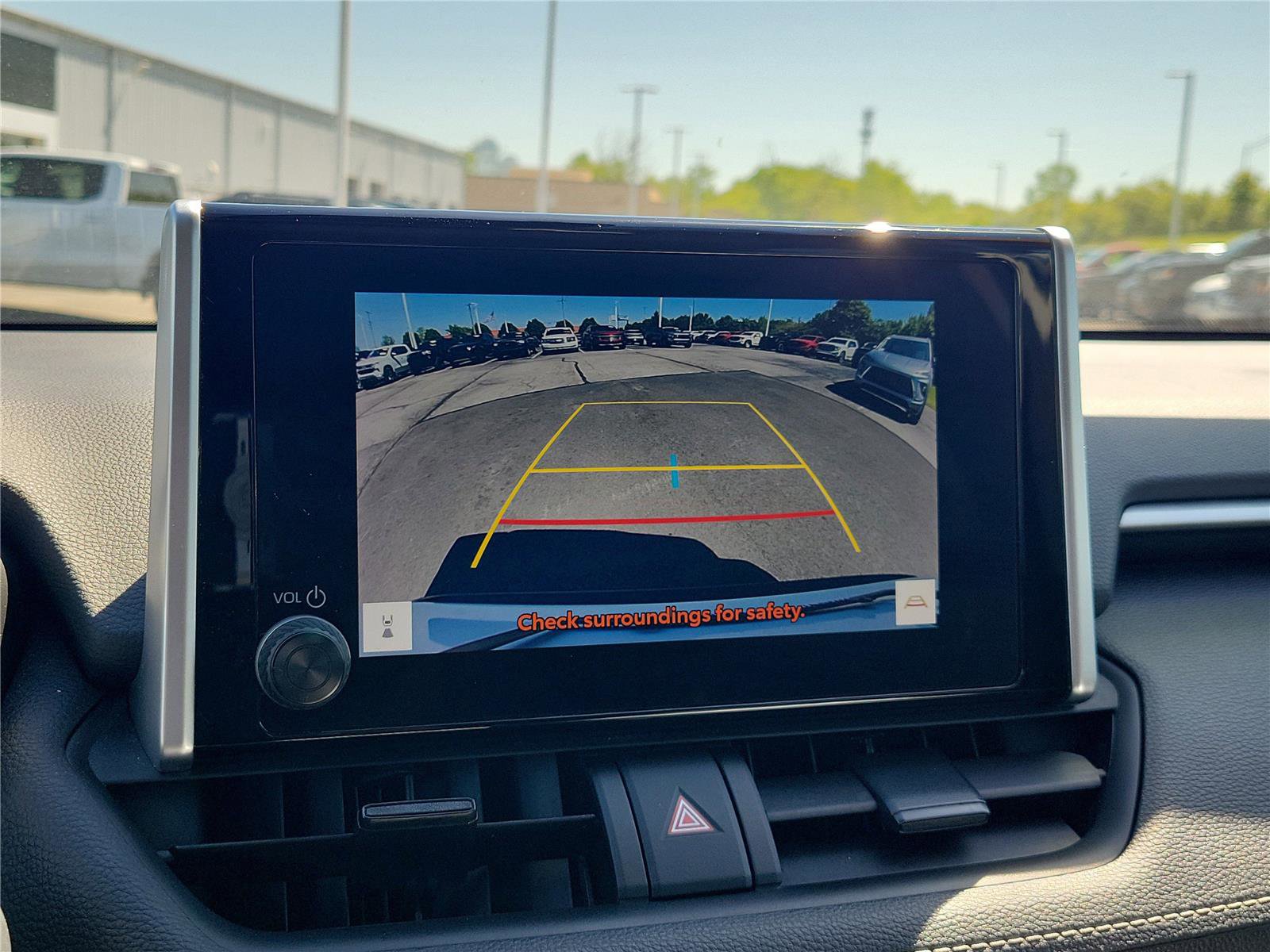 Used 2024 Toyota RAV4 XLE FWD image 27