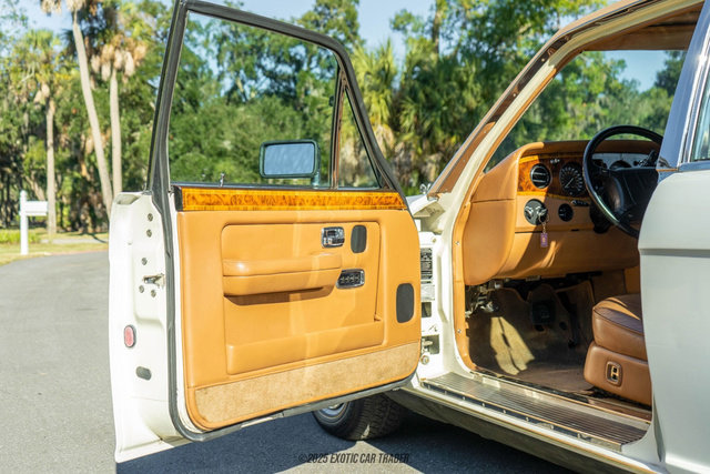 Used 1990 Rolls-Royce Silver Spur II image 42