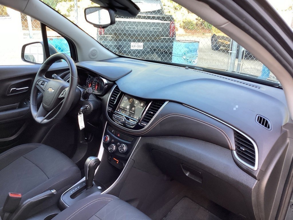 Used 2019 Chevrolet Trax LT image 28