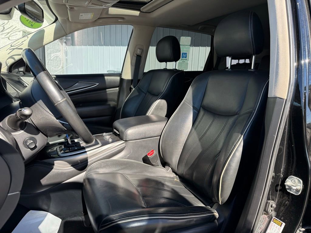 Used 2019 INFINITI QX60 Luxe w/ Essential Package image 7