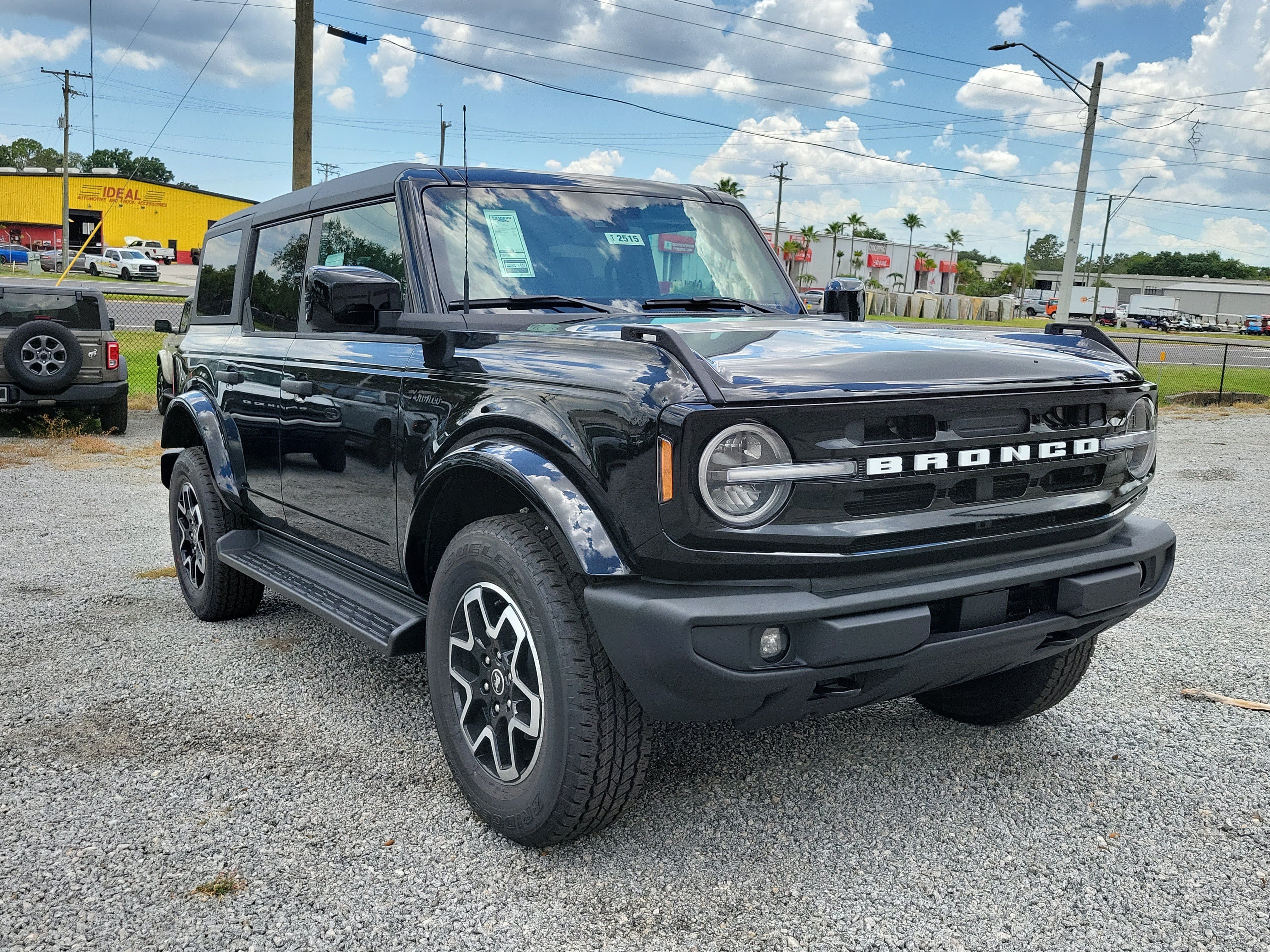 New 2026 Ford Bronco Outer Banks AWD/4WD image 2
