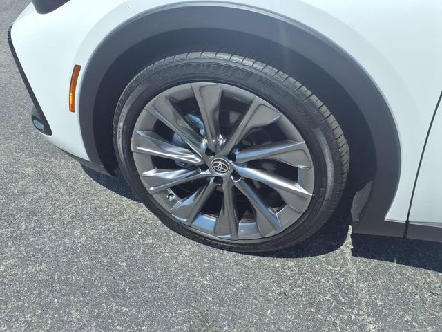 Used 2024 Toyota Crown Limited w/ Advanced Technology Package image 4