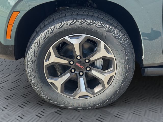 New 2026 GMC Yukon XL AT4 Ultimate w/ LPO, Floor Liner Package image 30