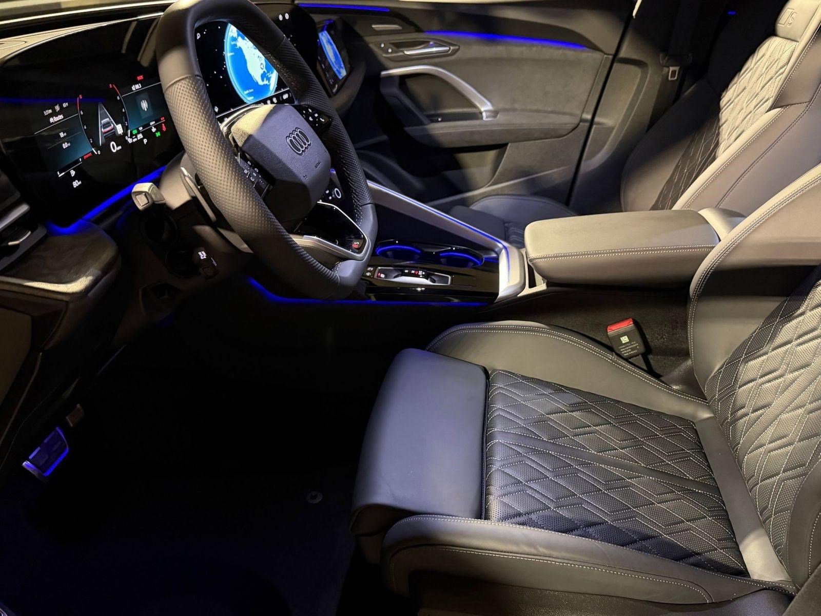 New 2025 Audi SQ5 Prestige AWD/4WD image 5