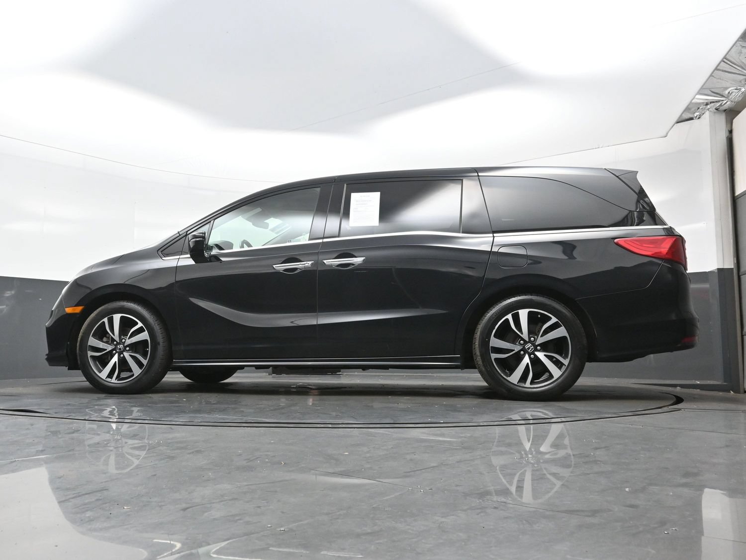 Used 2019 Honda Odyssey Elite image 31