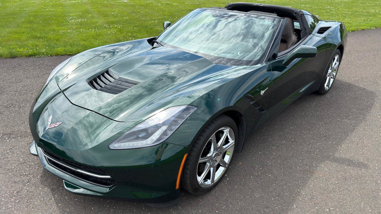 Used 2014 Chevrolet Corvette Stingray Coupe w/ 3LT Preferred Equipment Group RWD image 4