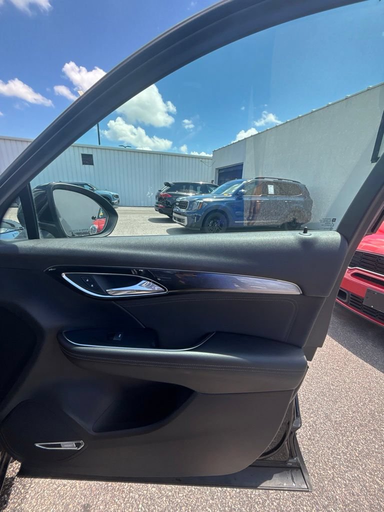 Used 2024 Buick Envision Preferred AWD/4WD image 23