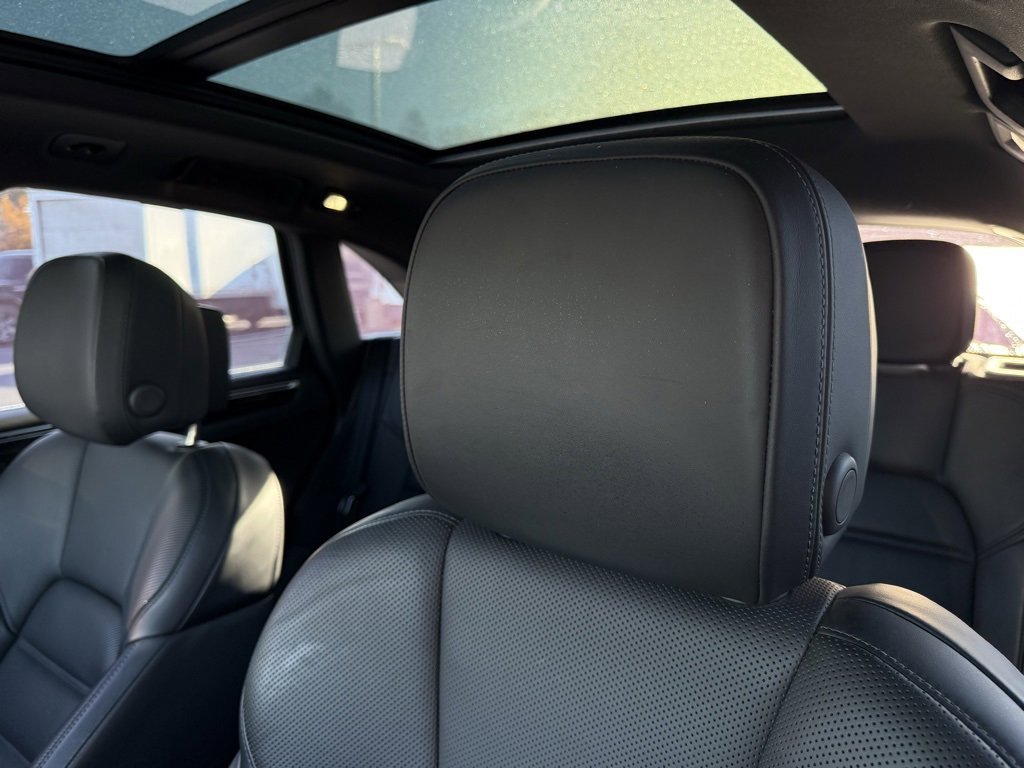 Used 2022 Porsche Macan S w/ Premium Package Plus image 24