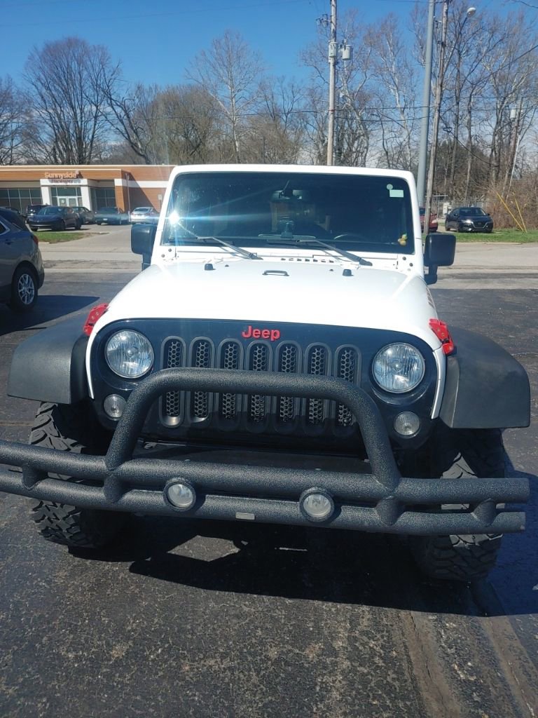 Used 2017 Jeep Wrangler Unlimited Sport image 2