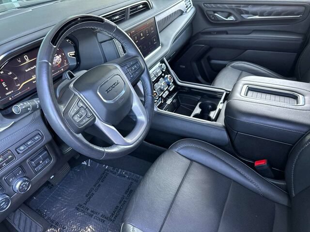 Used 2023 GMC Yukon XL Denali w/ Denali Reserve Package AWD/4WD image 11