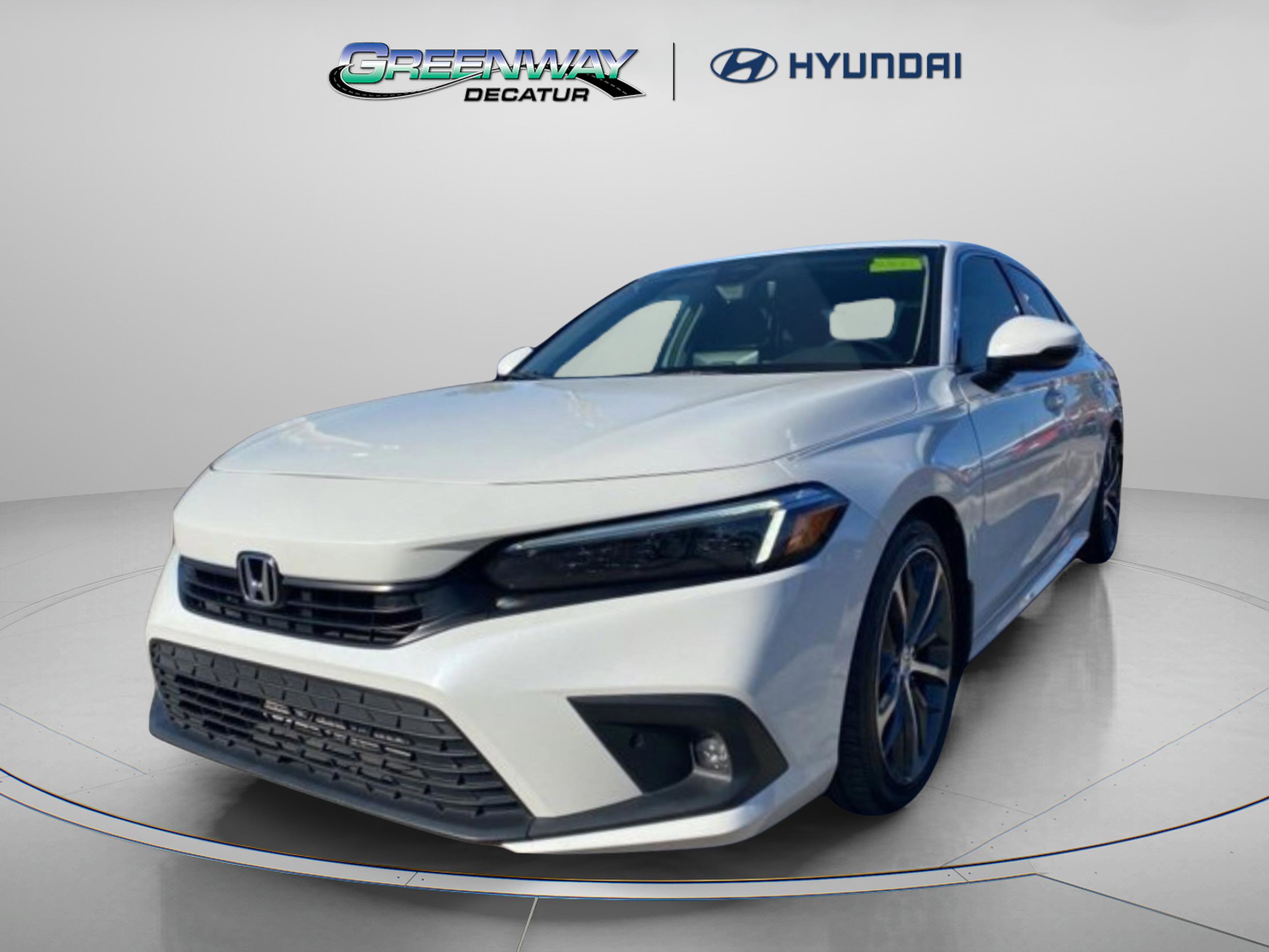 Used 2023 Honda Civic Touring image 3