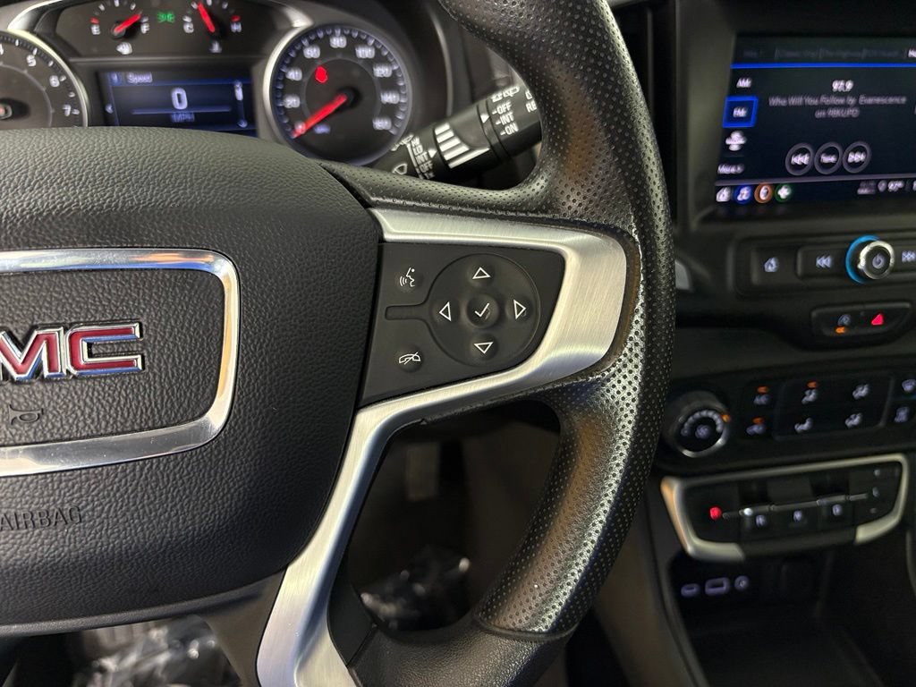 Used 2024 GMC Terrain SLE FWD image 20