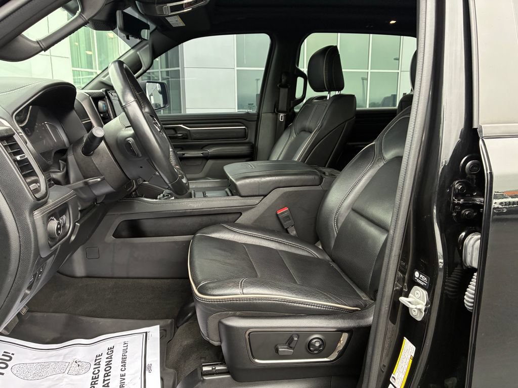 Used 2024 RAM 1500 Limited AWD/4WD image 11