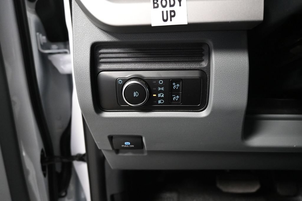 New 2026 Ford F550 2WD Crew Cab Super Duty image 14
