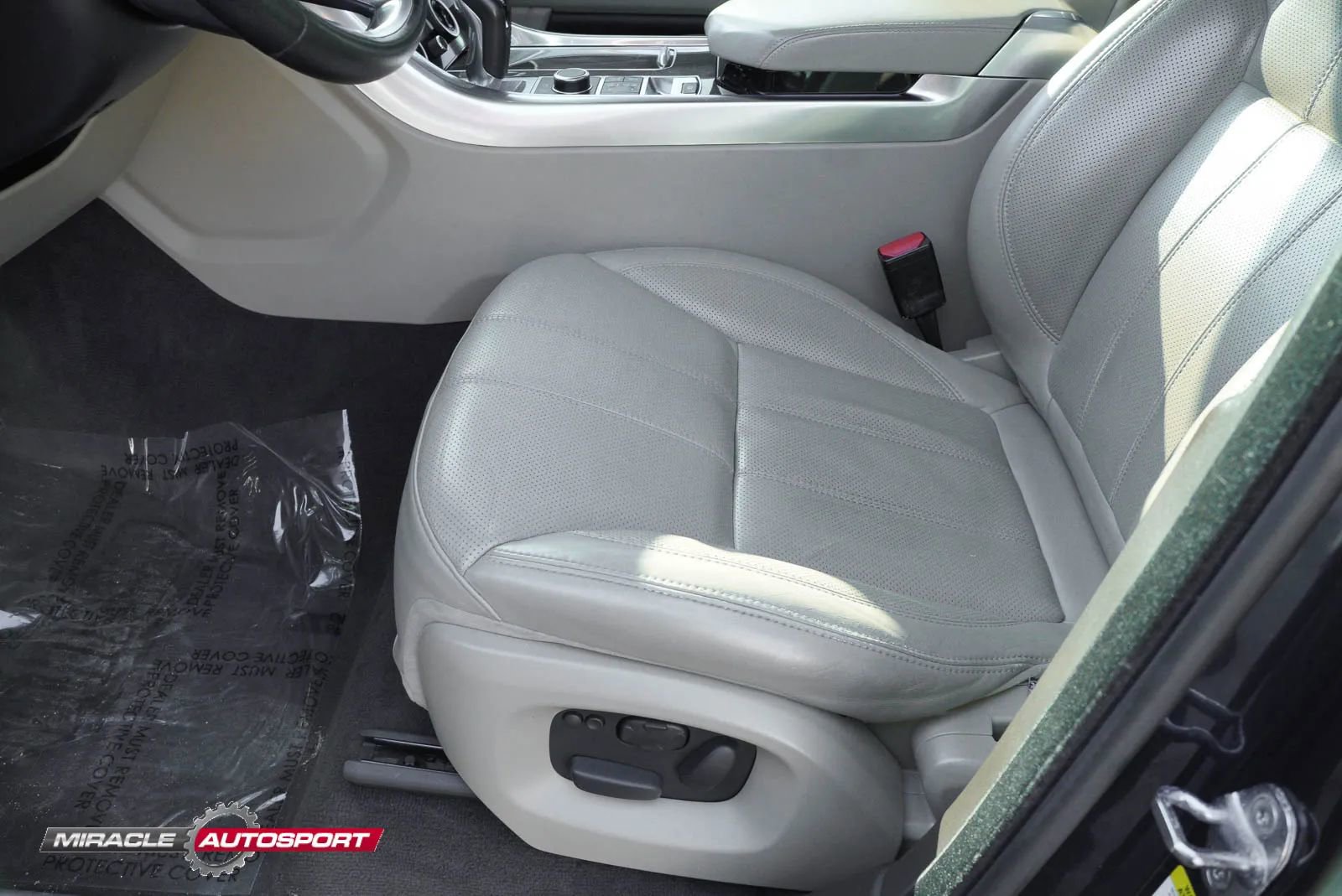 Used 2014 Land Rover Range Rover Sport image 18