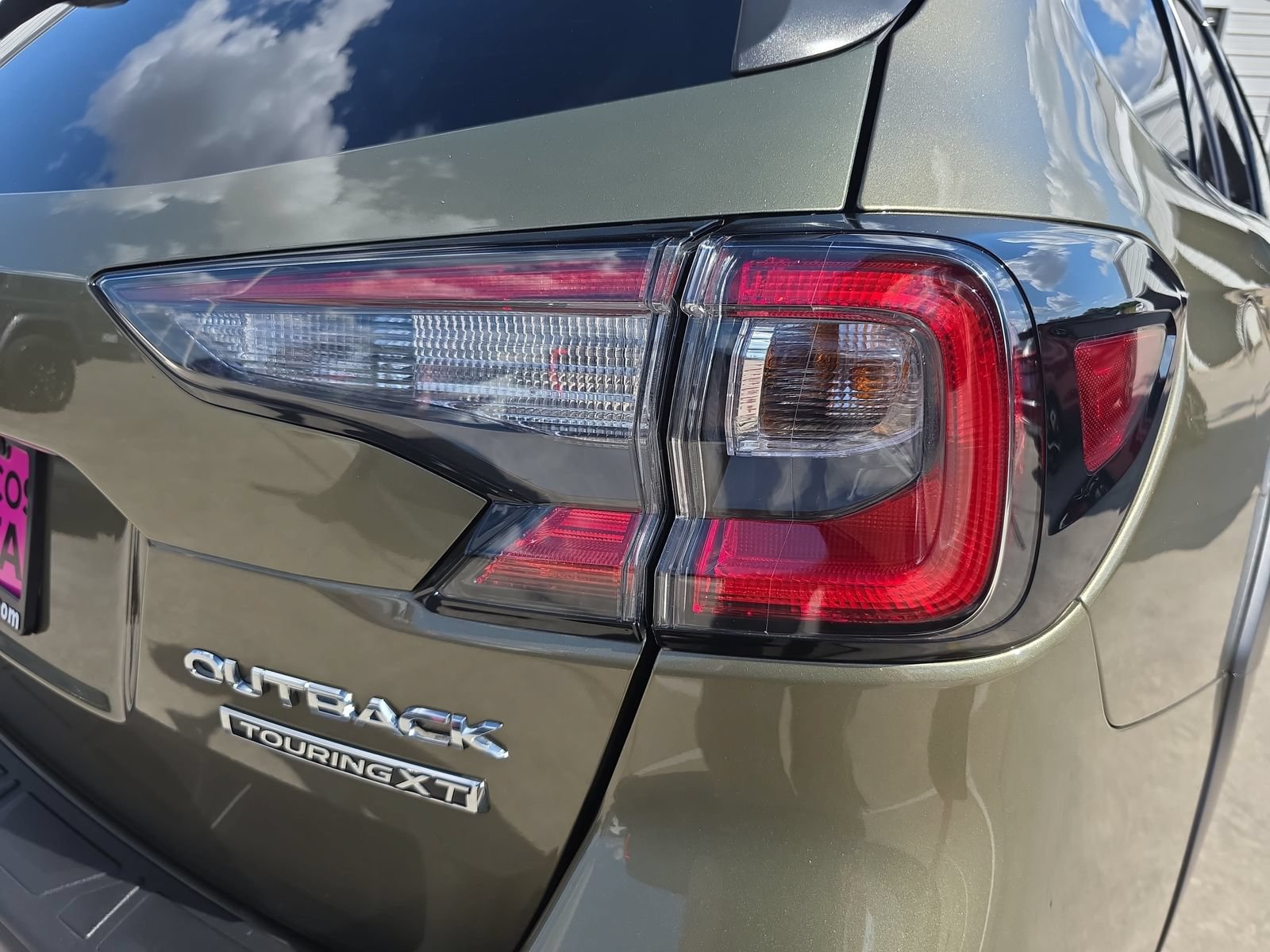 Used 2025 Subaru Outback Touring XT AWD/4WD image 30