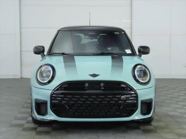 New 2026 MINI Cooper S image 2
