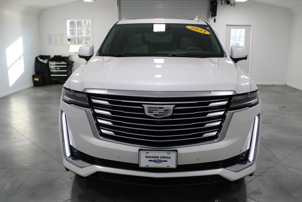Used 2021 Cadillac Escalade Premium Luxury Platinum w/ Heavy-Duty Trailer Package image 3