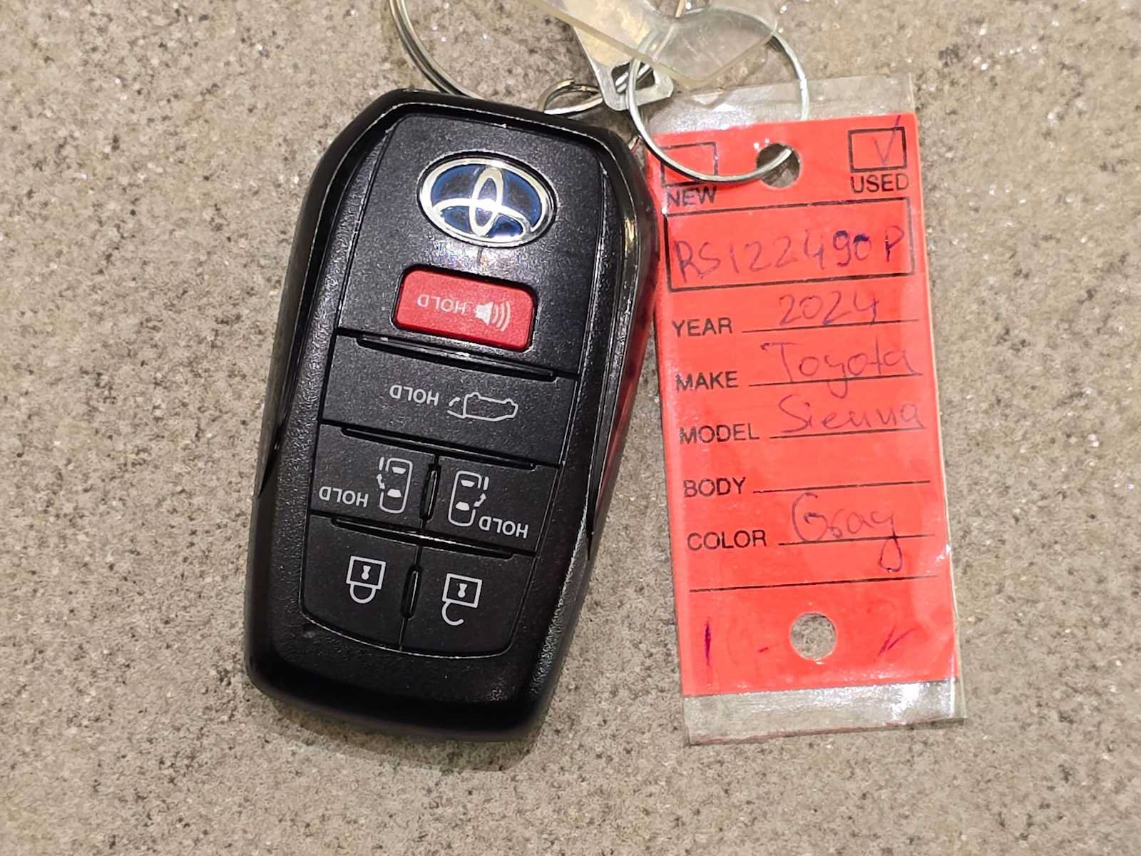 Certified 2024 Toyota Sienna Platinum AWD/4WD image 33