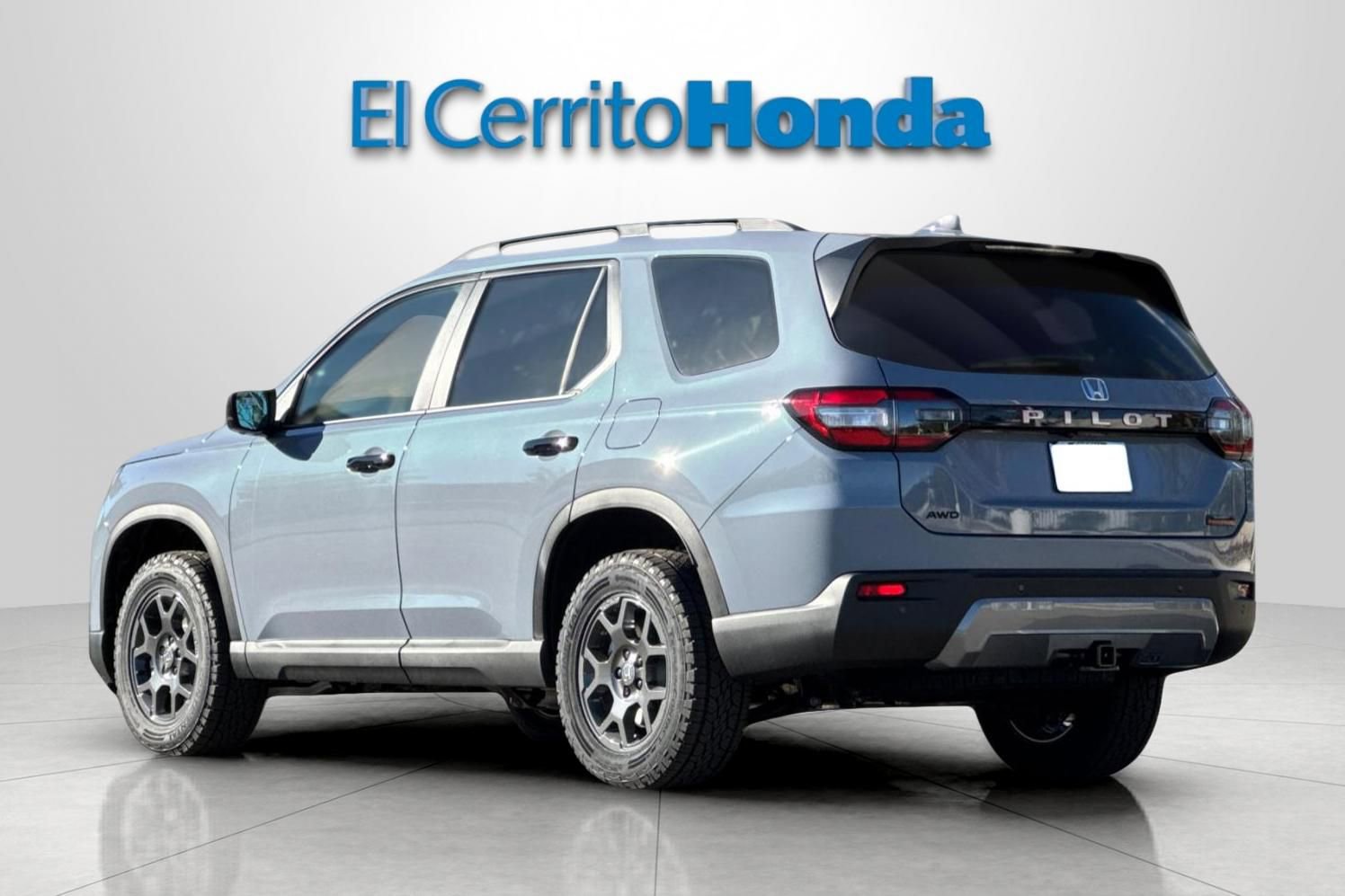 New 2026 Honda Pilot TrailSport image 5