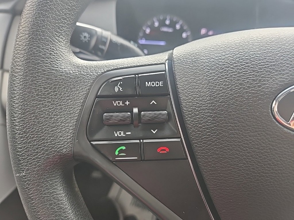 Used 2015 Hyundai Sonata SE w/ Option Group 09 image 17