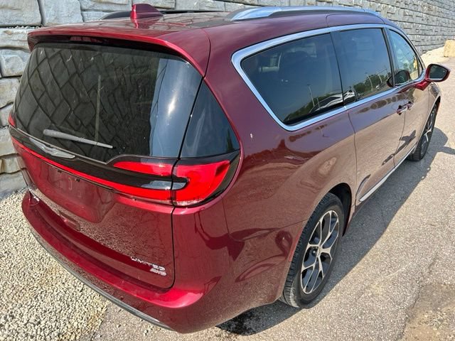 Certified 2021 Chrysler Pacifica Limited w/ Premium & Safety Sphere Group AWD/4WD image 5