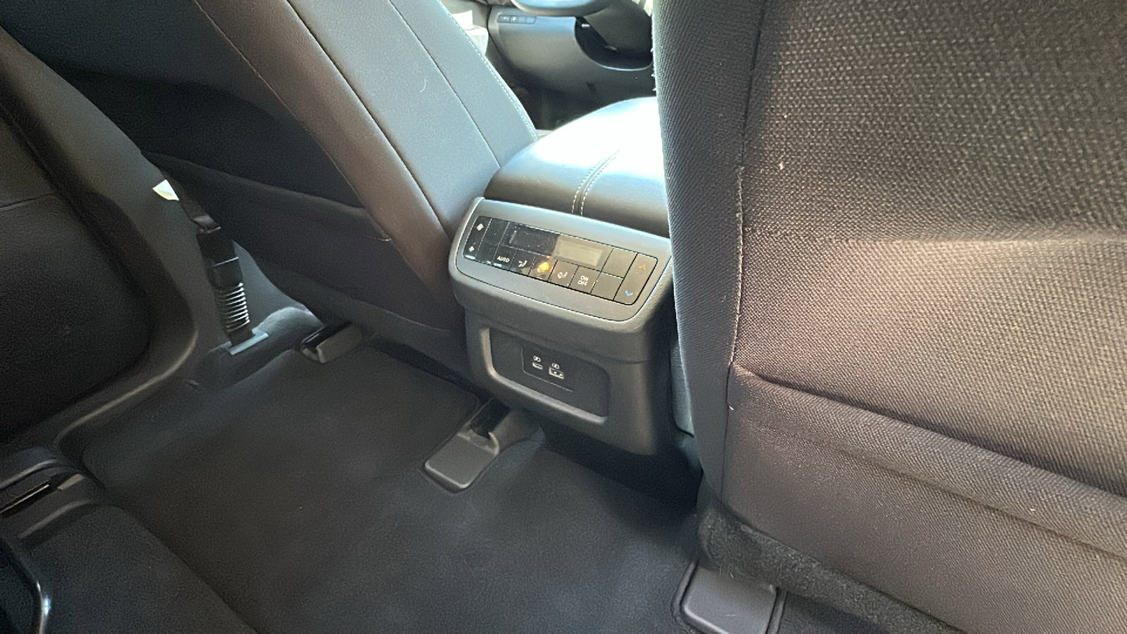 Certified 2022 Nissan Pathfinder SV AWD/4WD image 26