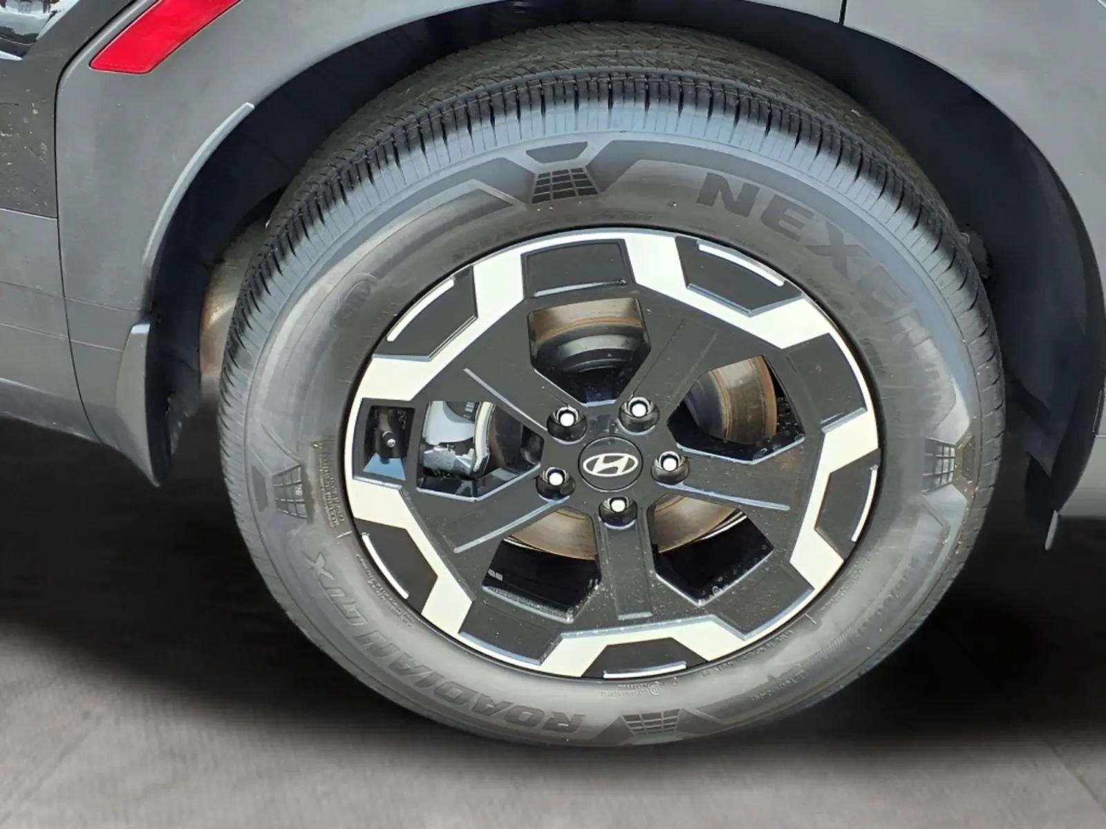 Certified 2026 Hyundai Santa Fe SE FWD image 19