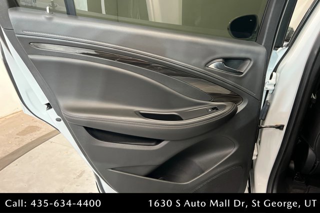 Used 2019 Buick Envision Essence image 18