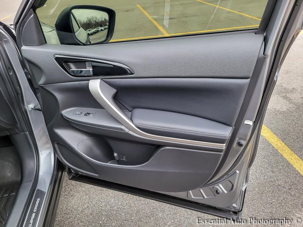 Used 2026 Mitsubishi Eclipse Cross SE image 31