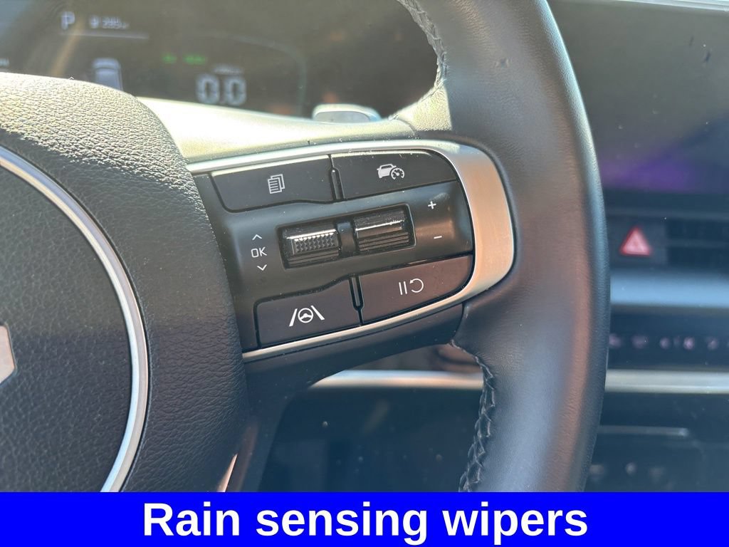 Used 2023 Kia Sportage EX AWD/4WD image 18