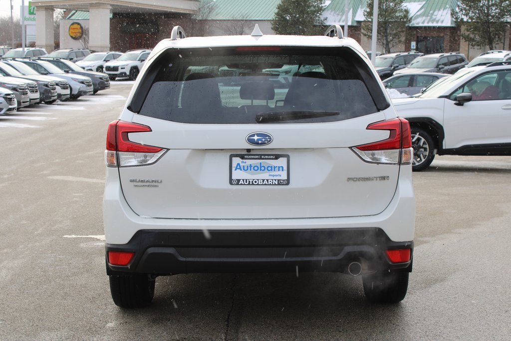 Used 2023 Subaru Forester Limited image 6