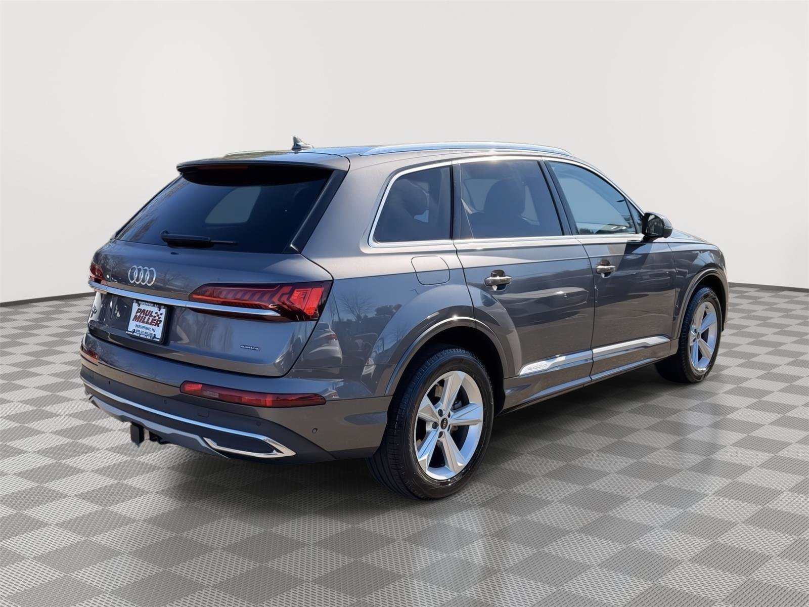 Used 2023 Audi Q7 Premium Plus w/ Premium Plus Package image 6