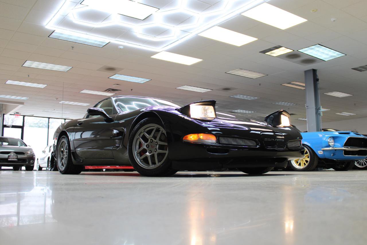 Used 2003 Chevrolet Corvette Z06 w/ Memory Package, 3 Drivers image 7