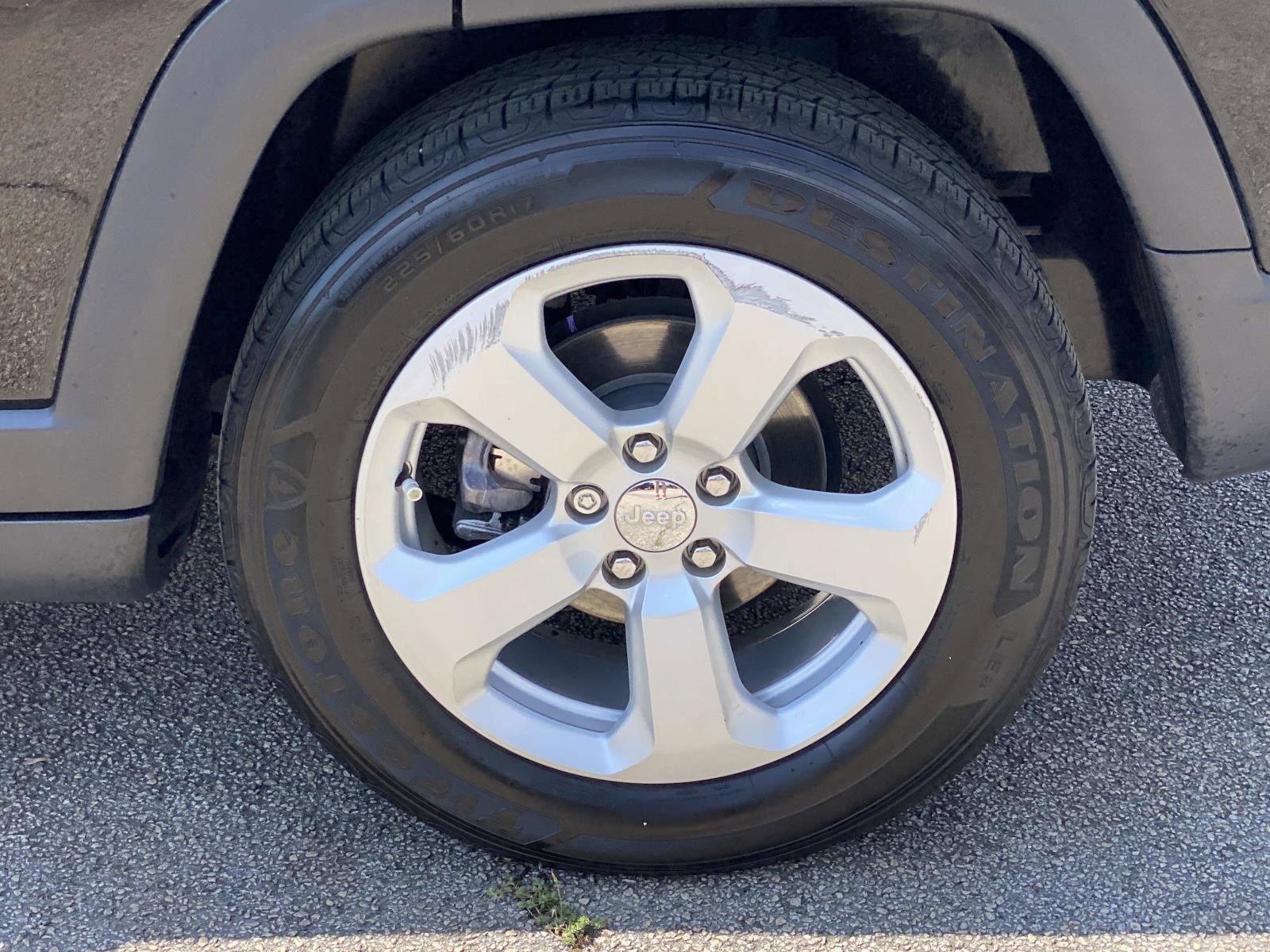 Used 2021 Jeep Compass Latitude w/ Sun and Sound Group image 15